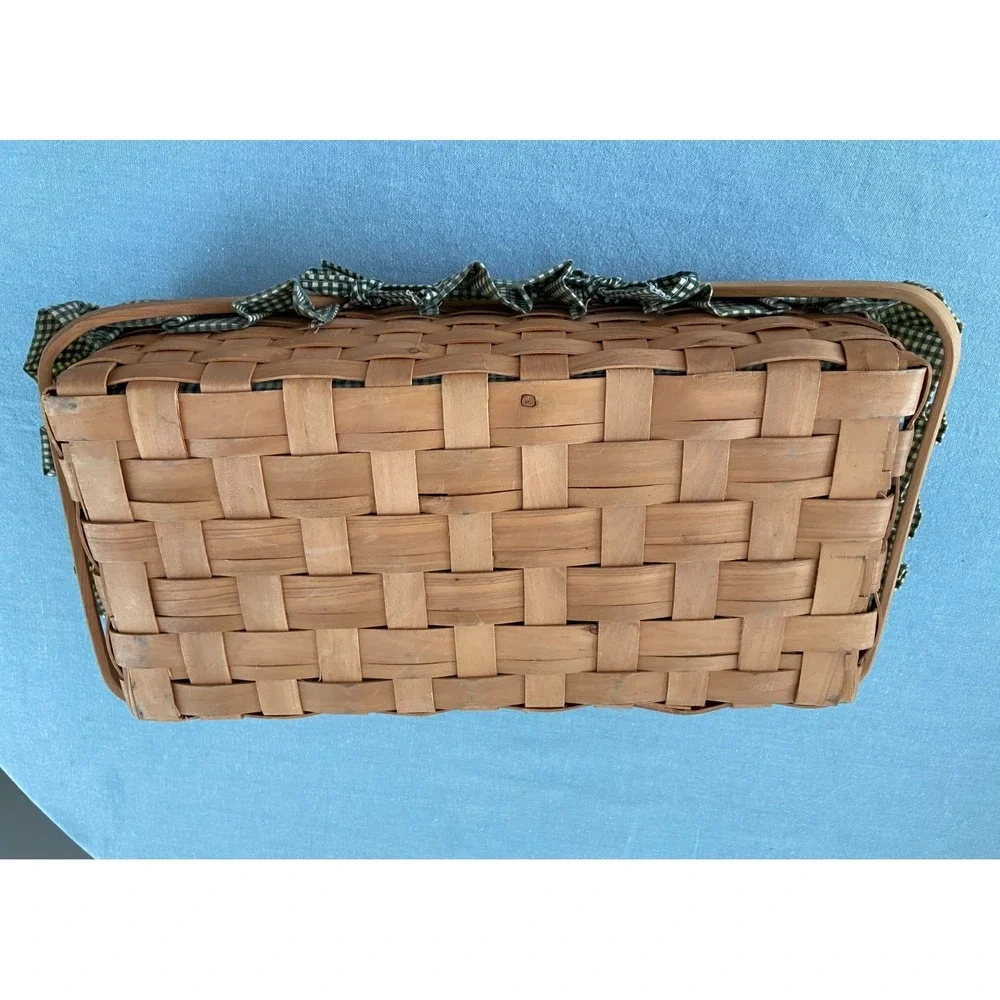 Hinged Type Lid Vintage Wood Wicker Picnic Basket w/Handle Green Plaid Lining